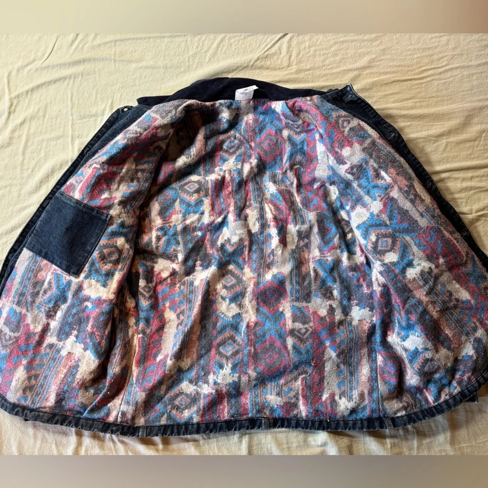 Carhartt “Southwest Look” Washed Denim Blanket-Lined Chore Coat (CB1003) - Picture 8 of 16